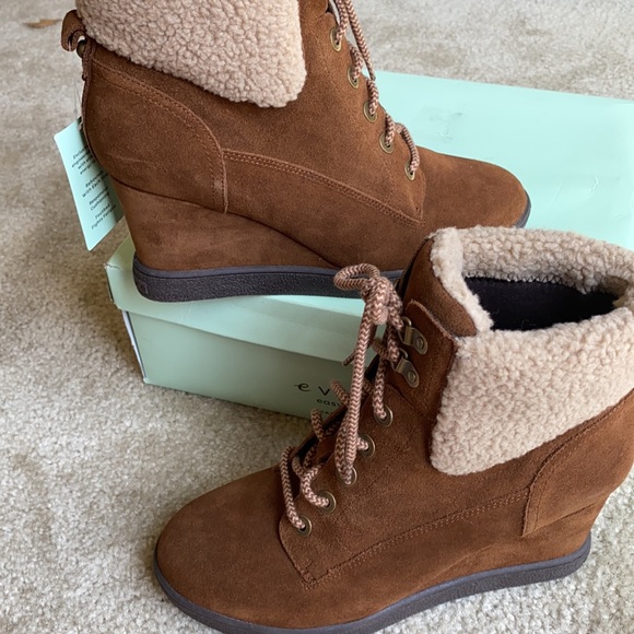 Evolve Easy Spirit Everett Wedge ankle Boot Bootie - Picture 4 of 16